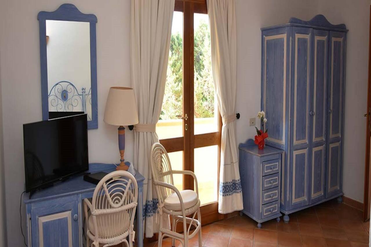 Hotel Il Piccolo Golf Porto Cervo Bagian luar foto