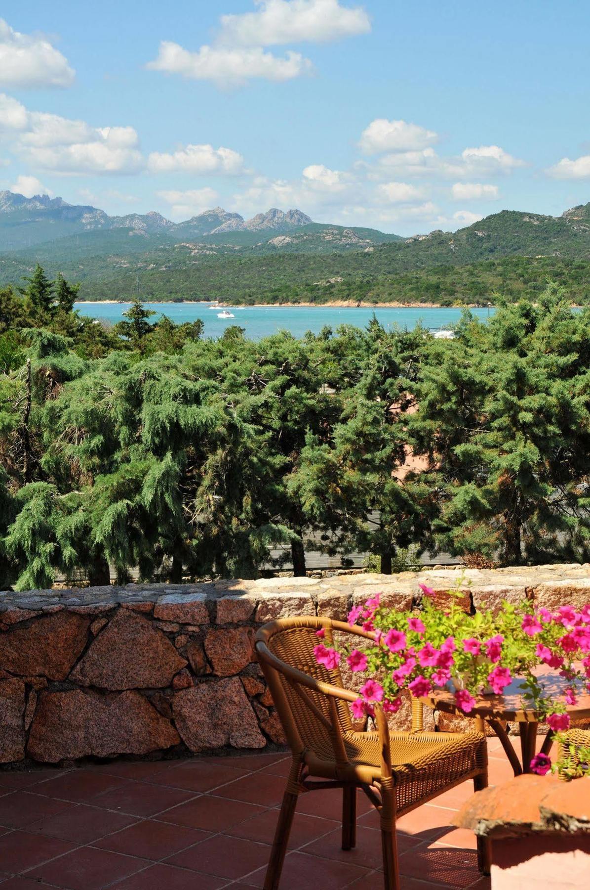 Hotel Il Piccolo Golf Porto Cervo Bagian luar foto