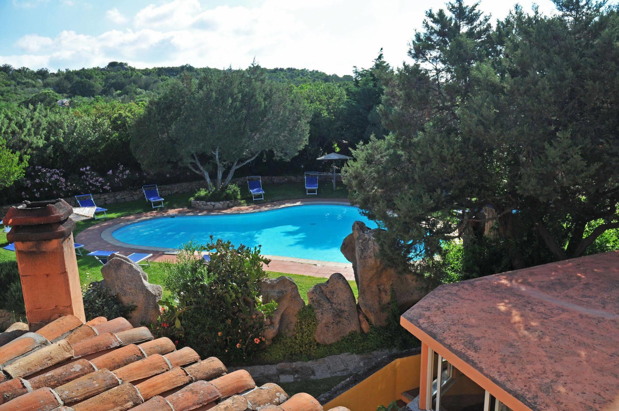 Hotel Il Piccolo Golf Porto Cervo Bagian luar foto