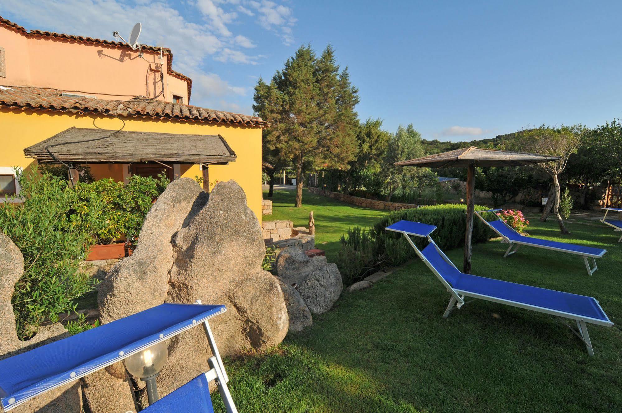 Hotel Il Piccolo Golf Porto Cervo Bagian luar foto